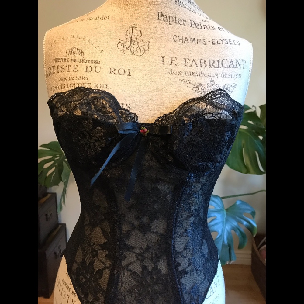 Exquisite & Sexy1950’s Black Lace Bustier SZ. 34B